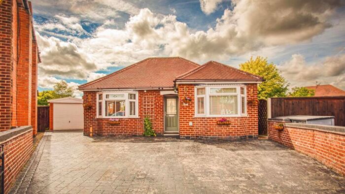 2 Bedroom Detached Bungalow For Sale In Woodthorne Avenue, Shelton Lock, Derby, DE24