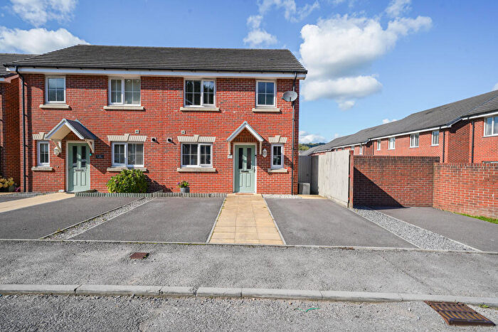 3 Bedroom Semi-Detached House For Sale In Morris Drive, Swansea, SA1