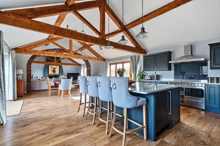 5 Bedroom Barn Conversion For Sale In Old Gloucester Road, Winterbourne, BS36