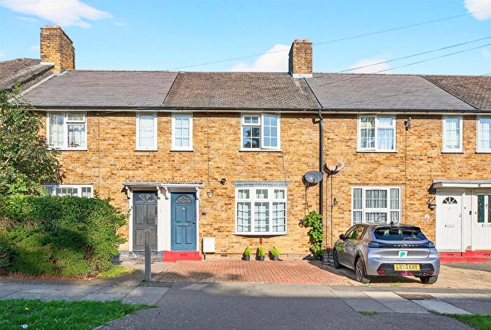 2 Bedroom Terraced House For Sale In Blanchland Road, Morden, SM4