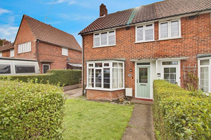 3 Bedroom End Of Terrace House For Sale In Handside Lane, Welwyn Garden City, AL8