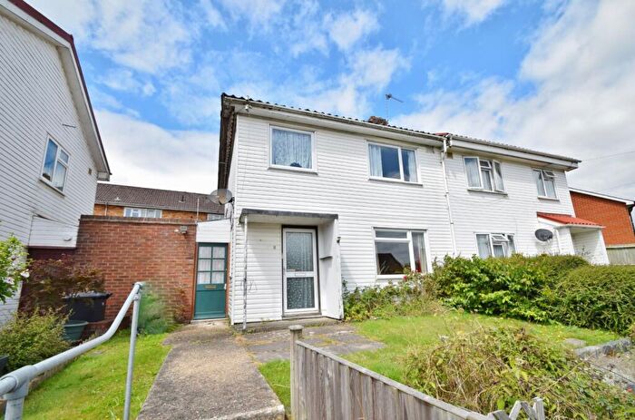 4 Bedroom Semi-Detached House To Rent In Stanmore, SO22