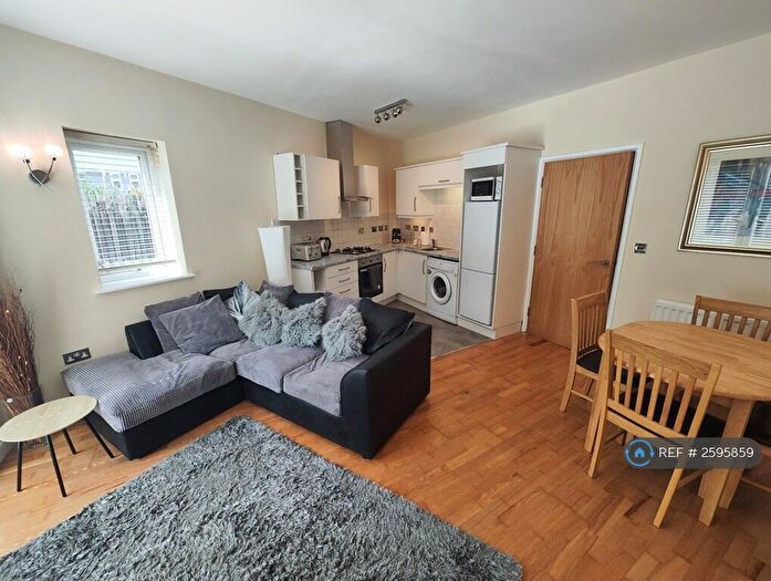 2 Bedroom Flat To Rent In Siding Road, Plymouth, PL4