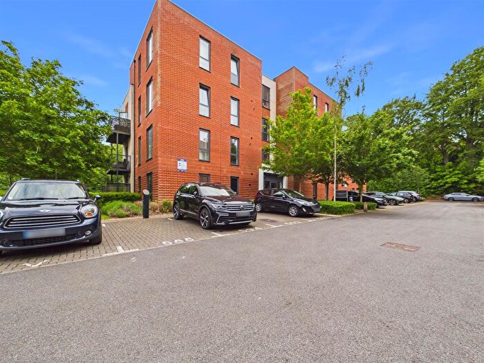 1 Bedroom Flat To Rent In Iron Railway Close, Coulsdon, CR5