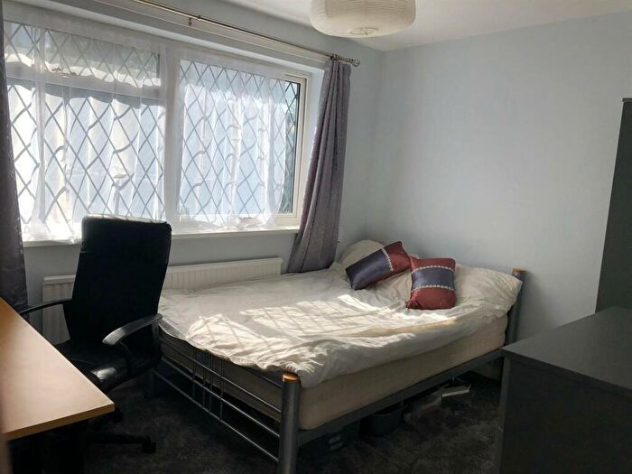 8 Bedroom Detached House To Rent In £Pppw Excl Bills - Arnesby Road, Lenton, Nottingham, NG7