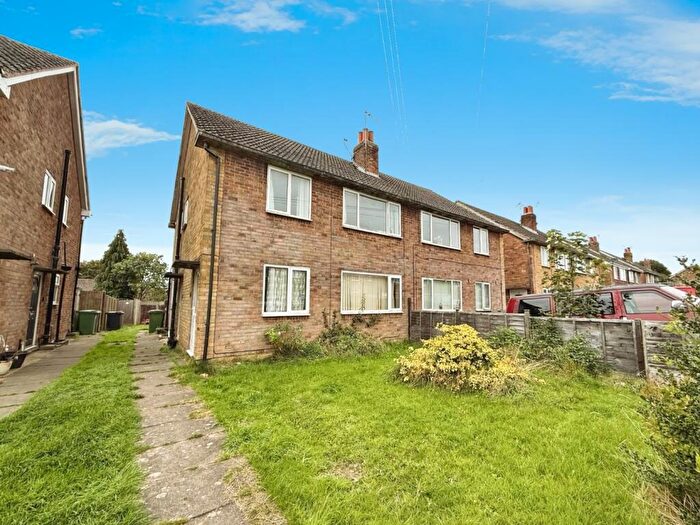 2 Bedroom Flat To Rent In Tudor Road, CV10