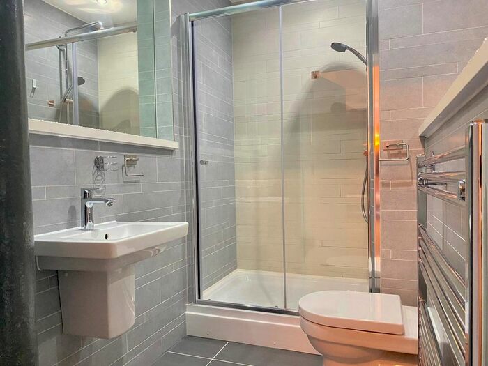 3 Bedroom Flat To Rent In Royal Mills, Redhill Street, Manchester, M4