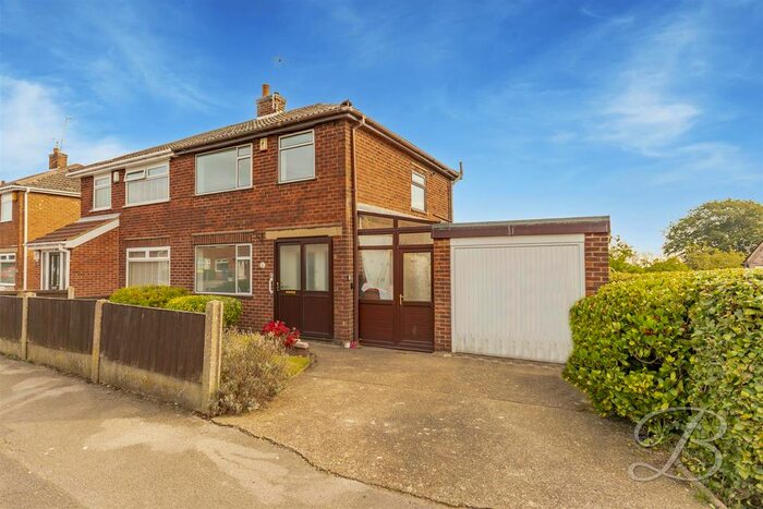 2 Bedroom Semi-Detached House To Rent In Robin Hood Road, Kirkby-In-Ashfield, Nottingham, NG17