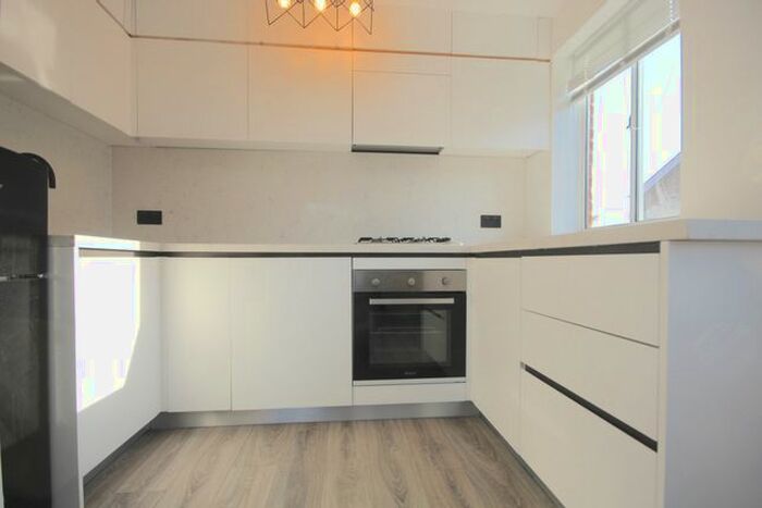 2 Bedroom Flat To Rent In Mulgrave Road, East Croydon, CR0
