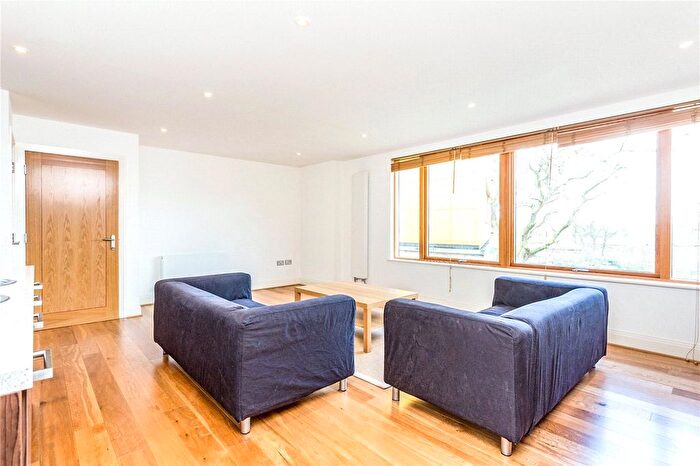 1 Bedroom Flat To Rent In Lea Bridge Road, London, E5