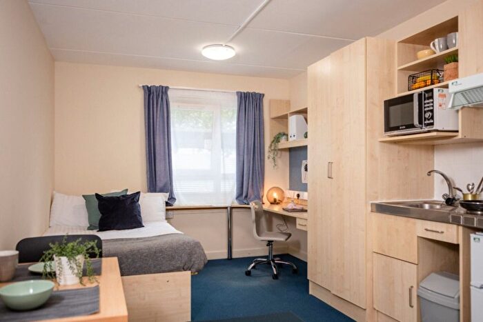 Studio To Rent In Creek Road, London, SE8