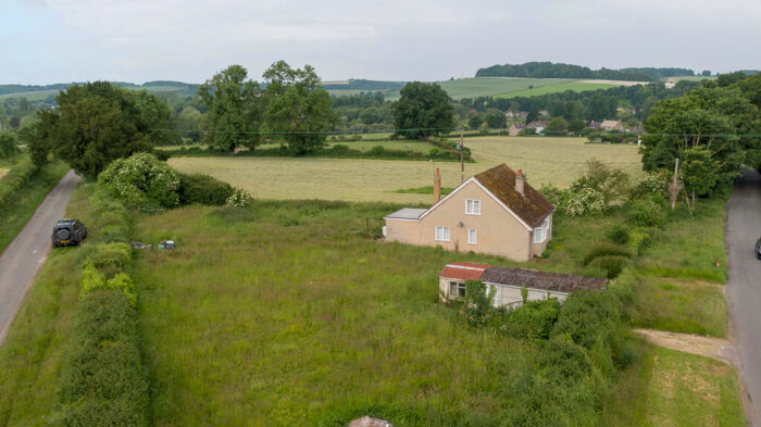 4 Bedroom Bungalow For Sale In High Post Road, Netton, Salisbury, Wiltshire, SP4