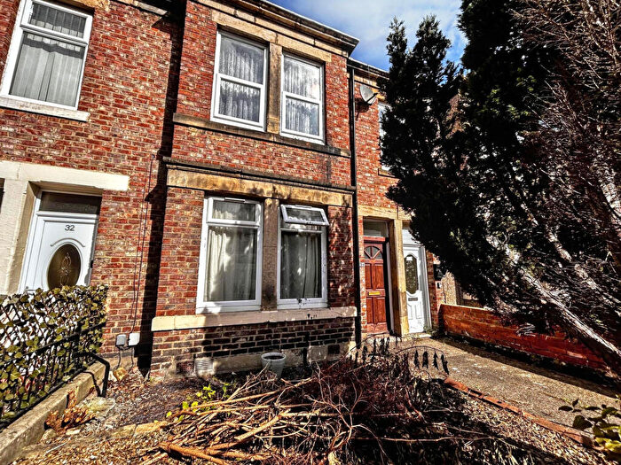 2 Bedroom Flat To Rent In Claremont North Avenue, Gateshead, Tyne And Wear, NE8