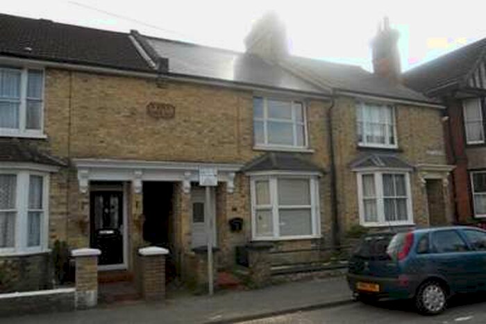 3 Bedroom Terraced House To Rent In Kent Avenue, TN24