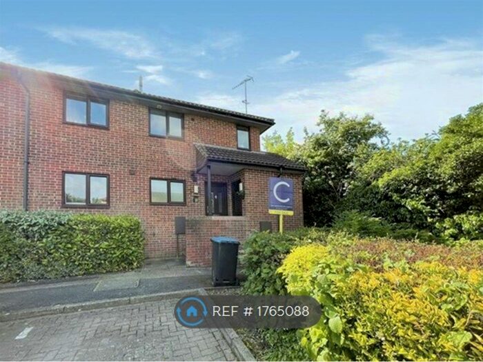 1 Bedroom Maisonette To Rent In Fairhill, Hemel Hempstead, HP3