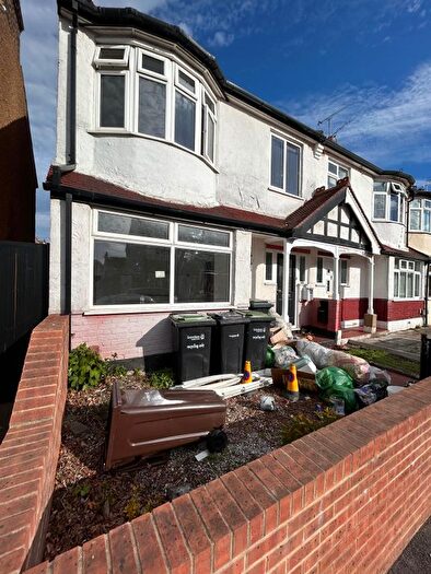 4 Bedroom Detached House To Rent In Woodfield Avenue, Gravesend, DA11