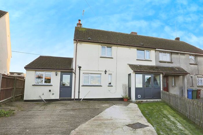 3 Bedroom Semi-Detached House For Sale In Cherwell Bank, Lower Heyford, Bicester, OX25