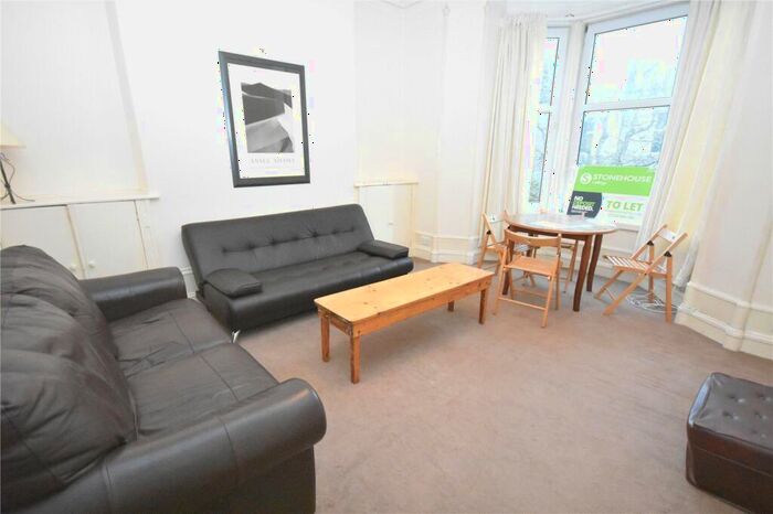 2 Bedroom Flat To Rent In Great Western Place, City Centre, Aberdeen, AB10
