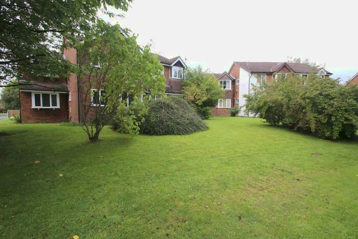 Studio For Sale In Heatherfield Court, Wilmslow, SK9