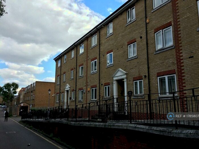 1 Bedroom Flat To Rent In Glamis Place, London, E1W