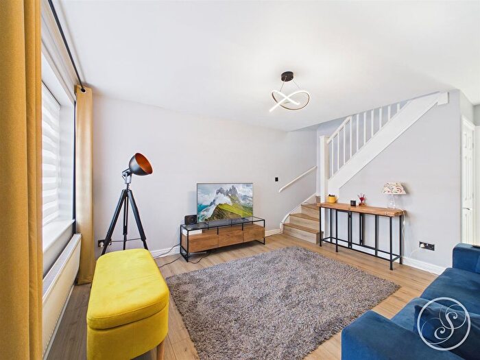 2 Bedroom Terraced House To Rent In The Spinney, Leeds, LS9