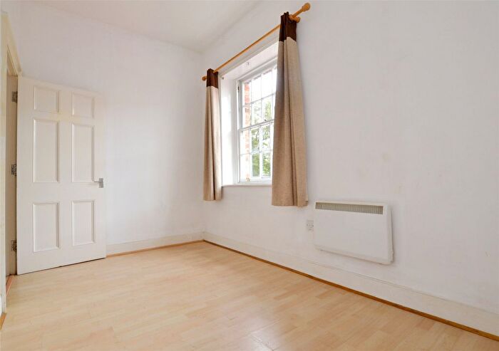 2 Bedroom Bungalow For Sale In The Crescent, Gloucester, Gloucestershire, GL1