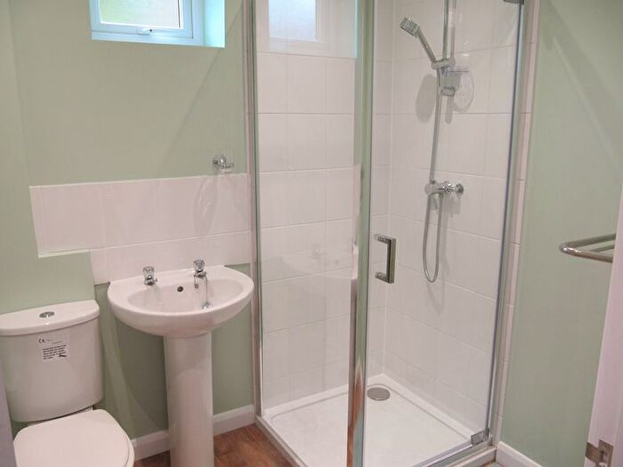 1 Bedroom Flat To Rent In Squirrel Rise, Marlow, SL7