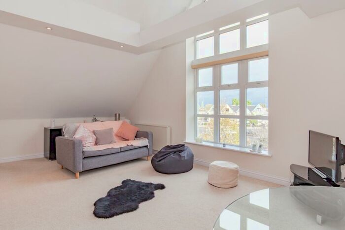 2 Bedroom Apartment To Rent In Banbury Road, Oxford, OX2