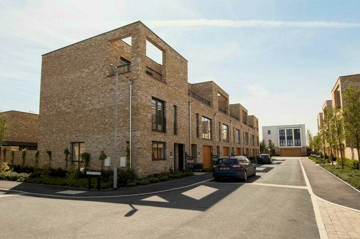 3 Bedroom Town House To Rent In Windmill Drive, Cambridge, CB2