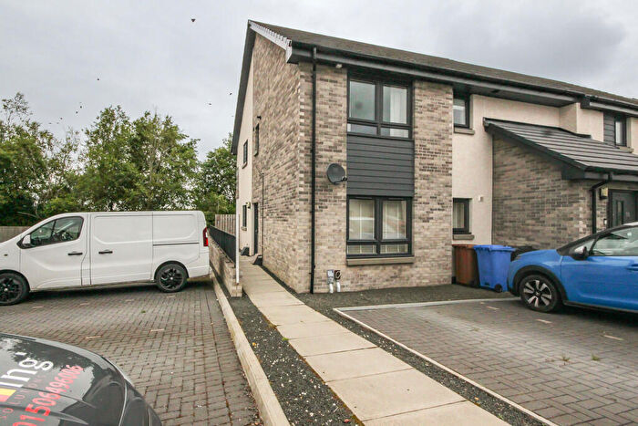 2 Bedroom Apartment To Rent In Balmoral Drive, Harthill, ML7