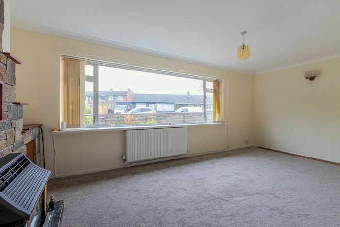 3 Bedroom Property To Rent In Castle Drive, Dinas Powys, CF64