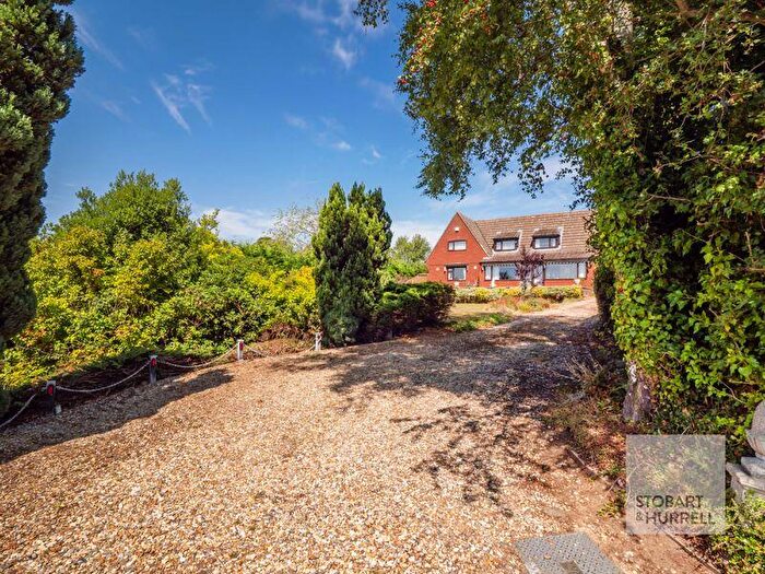 4 Bedroom Detached House For Sale In Orchard Mead, Ropes Hill, Horning, Norfolk, NR12
