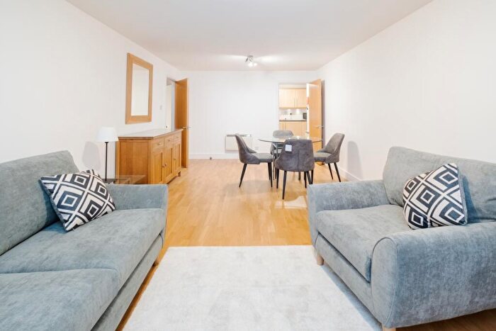 1 Bedroom Apartment To Rent In Aldersgate Street London, EC1A