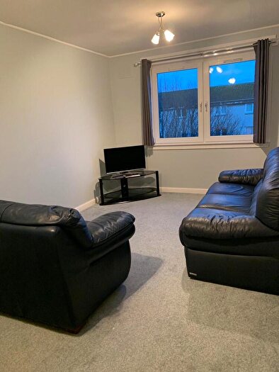 2 Bedroom Flat To Rent In Ash-hill Drive, Aberdeen, AB16