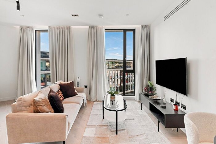 1 Bedroom Flat To Rent In Pembridge Gardens, Notting Hill, London, W2