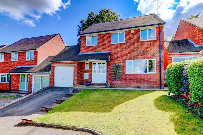 4 Bedroom Detached House For Sale In Sabina Close, High Wycombe, Buckinghamshire, HP12
