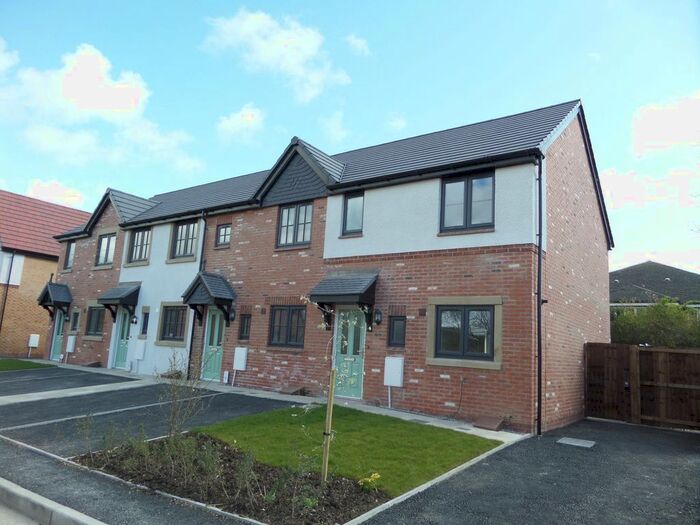 2 Bedroom End Of Terrace House To Rent In Magnolia Mews, Thornton FY5