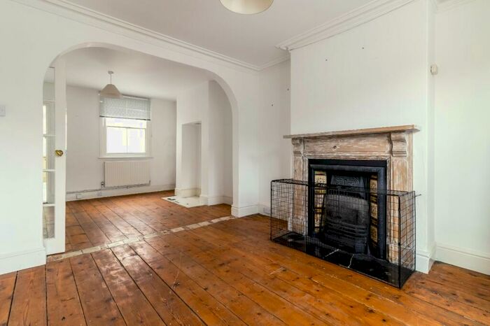 2 Bedroom Terraced House To Rent In Ashcroft Road, Cirencester, Gloucestershire, GL7