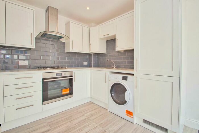 3 Bedroom Flat To Rent In New Road, Harrow, HA1