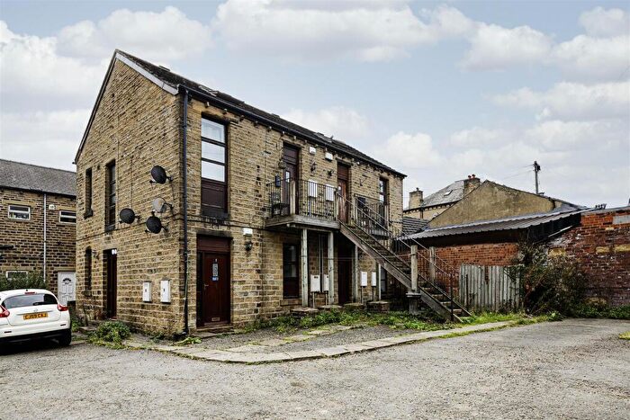 1 Bedroom Apartment For Sale In Abb Street, Marsh, Huddersfield, HD1