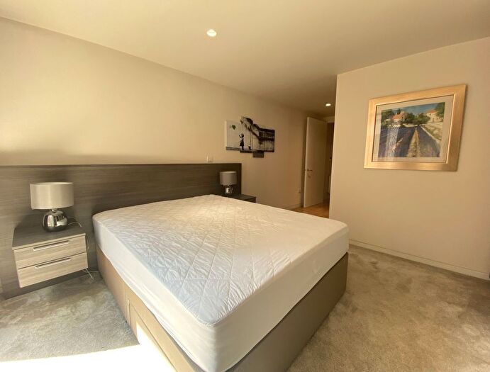 4 Bedroom Town House To Rent In Southern Street, Castlefield, Manchester, M3