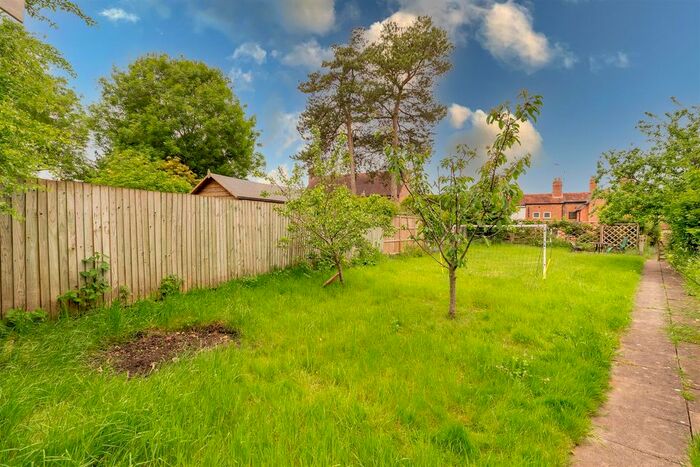 3 Bedroom Terraced House For Sale In Midwinter Cottage, Pigeon Green, Snitterfield, CV37