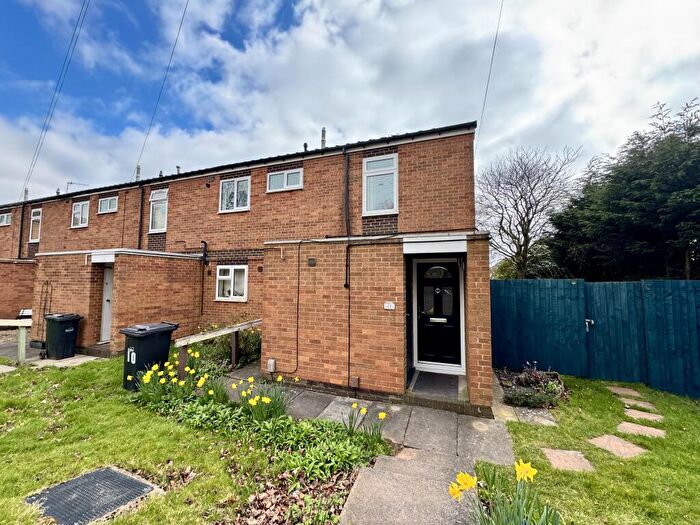 2 Bedroom Maisonette To Rent In Turners Grove, Dudley, DY3
