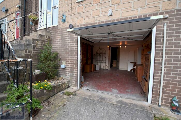 3 Bedroom Terraced House To Rent In Limpsfield Road, Sheffield, South Yorkshire, S9