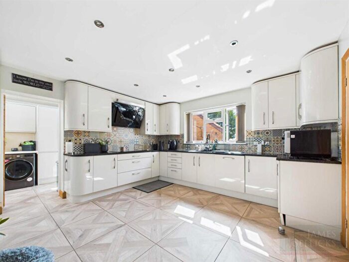 4 Bedroom Detached House For Sale In Weinahr Close, Wilbarston, Market Harborough, LE16