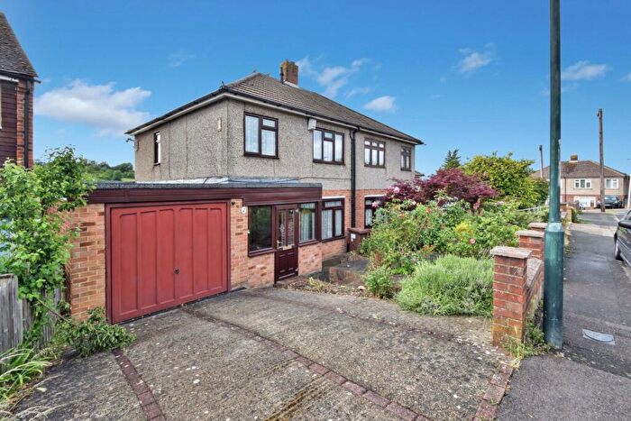 3 Bedroom Semi Detached House For Sale In Hazel Grove, Chatham, ME5