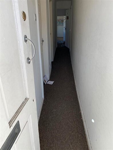 1 Bedroom Flat To Rent In Little Ilford Lane, Manor Park, London, E12