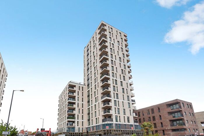 1 Bedroom Flat For Sale In Masons Avenue, Harrow, HA3