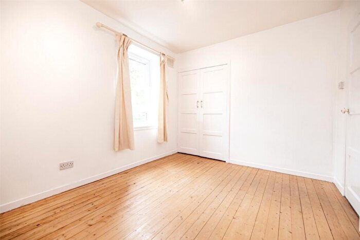 2 Bedroom Flat To Rent In Cadenhead Road, Aberdeen, Aberdeenshire, AB25