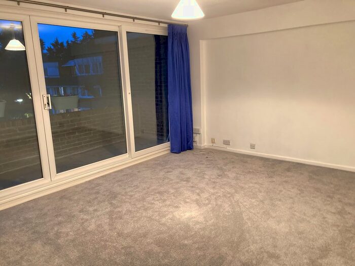 2 Bedroom Flat To Rent In Very Near Augustus Close Area, Brentford, TW8